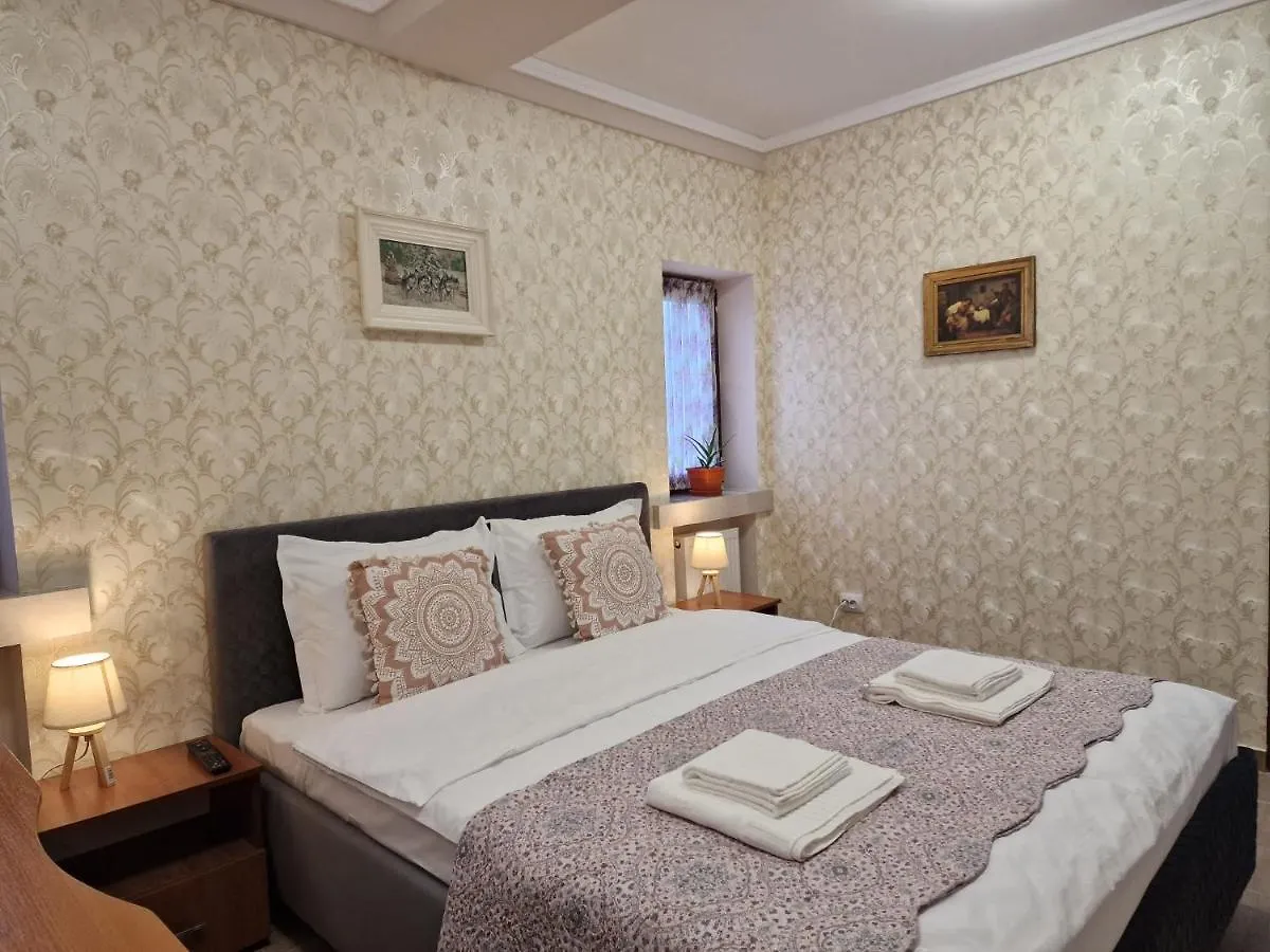 Apartment Laroka House Arty And Cosy Studio Universitate Center Bucharest
