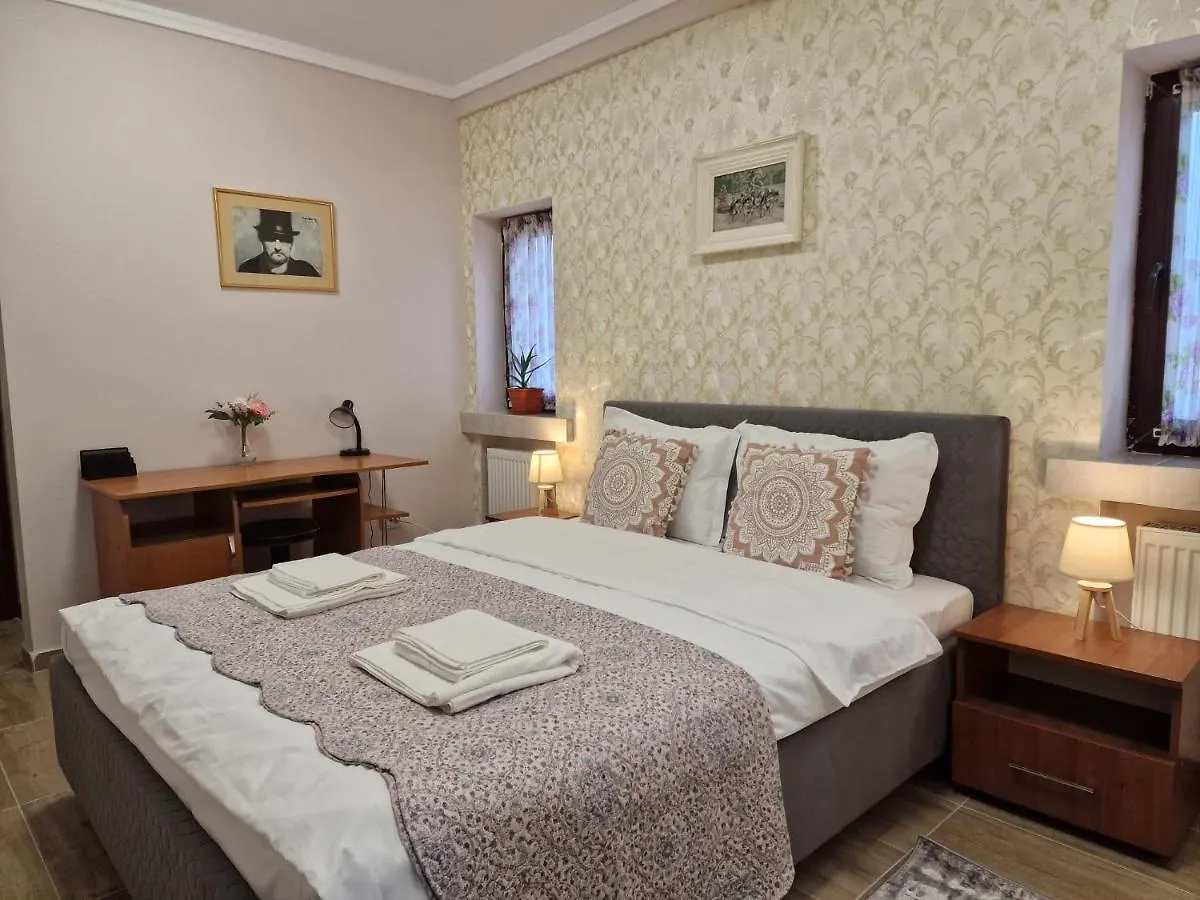 Laroka House Arty And Cosy Studio Universitate Center Bucharest Romania